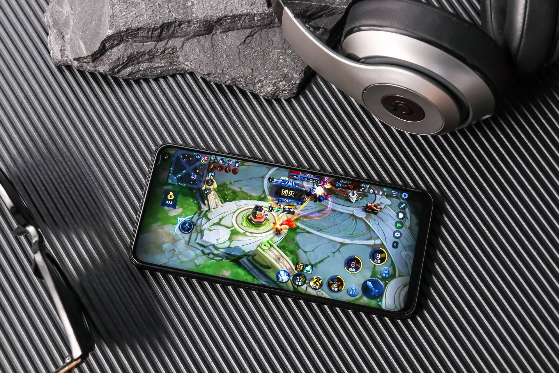 iqoo搭载天玑1800,iqooz1天玑1000plus旗舰芯片