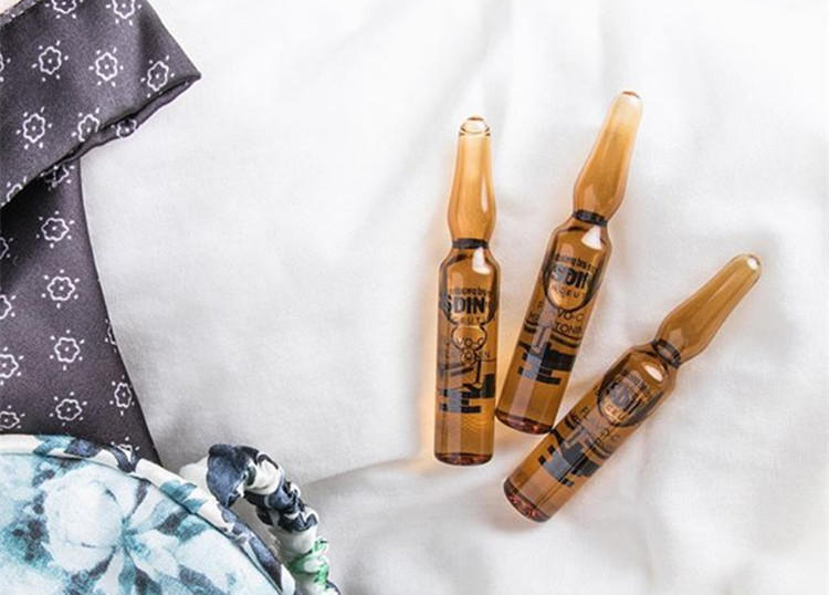 不想显老吃什么抗衰老,极力推荐各位入手的一款抗衰精华