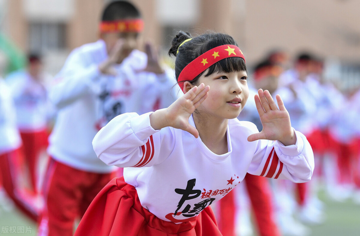 直击：把欧洲水果运进蒙古国超市的中欧班列