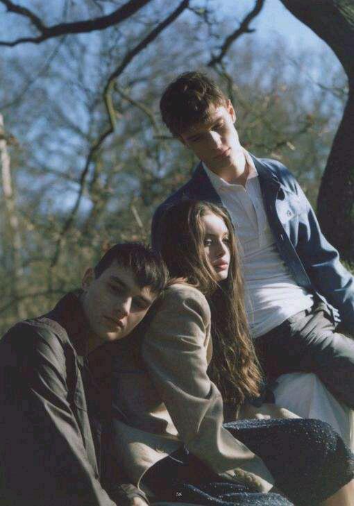 陷入三角恋的最佳解决办法小品,陷入三角恋怎么退出