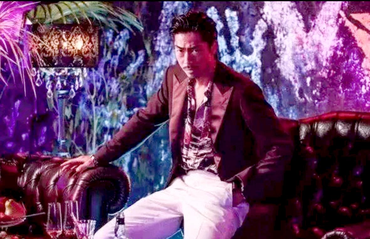 林志玲情人节录视频，鼻子部位疑似有淤青，评论区现神评论