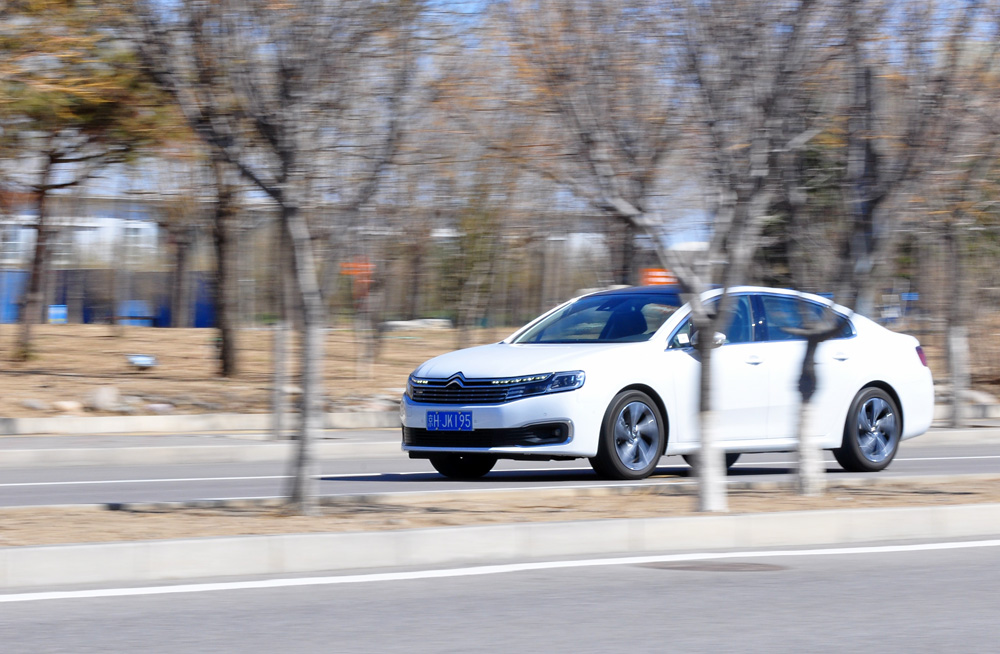 新款雪铁龙c6真实的驾驶感受,第二次偶遇