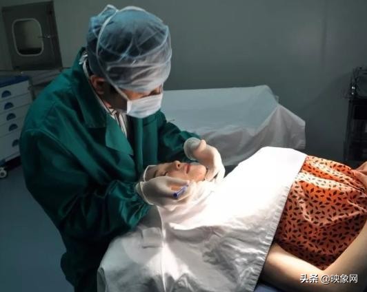 郑州华山医院整容事件后续,郑州整容医院毁容视频