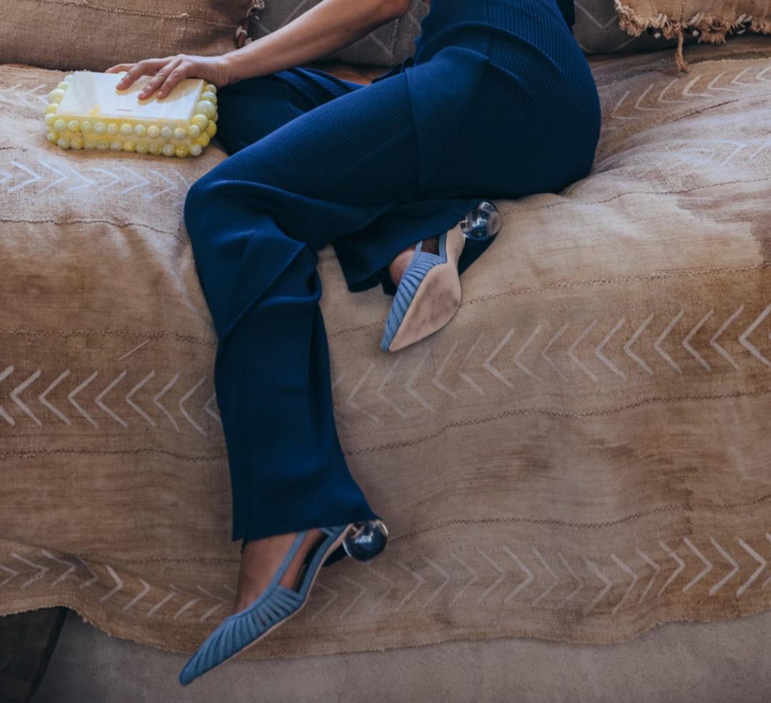 今年的时髦高跟鞋,今年时尚的高跟鞋品牌叫什么