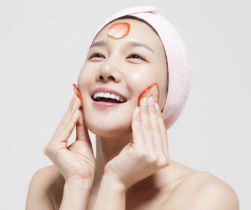 出油卡粉脱妆怎么化妆,妆面浮粉如何补妆