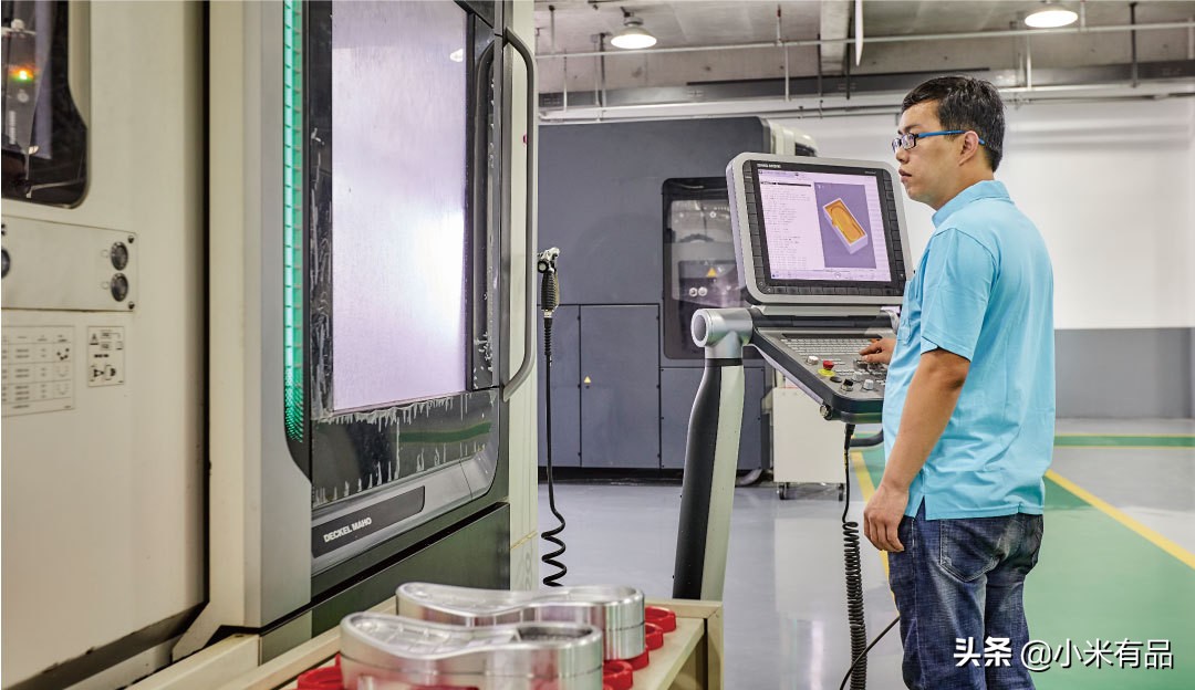 小米开始造碳版鞋,小米自研的鞋子