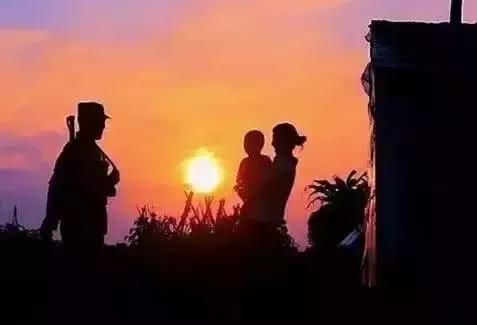 当军嫂很不容易吗,当军嫂很光荣吗