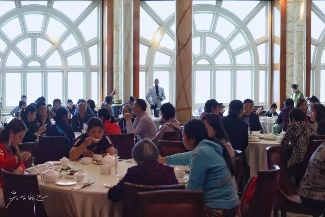 带着父母坐游轮到日本旅游,搭上邮轮去带着全家去旅行