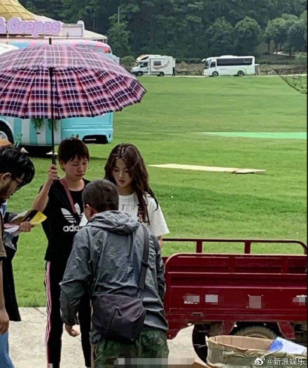 锦鲤杨超越华娱小说,杨超越锦鲤逆袭之路完整版