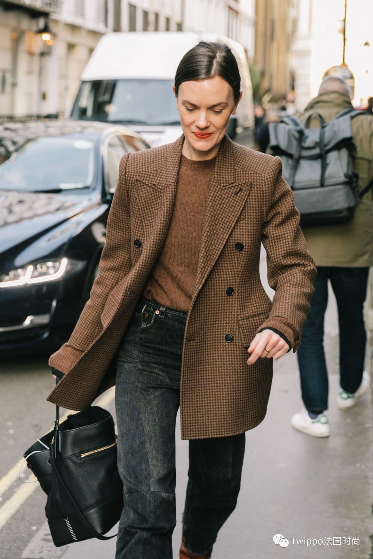 有文化的人应该怎么去说话,有文化的人该如何穿搭衣服