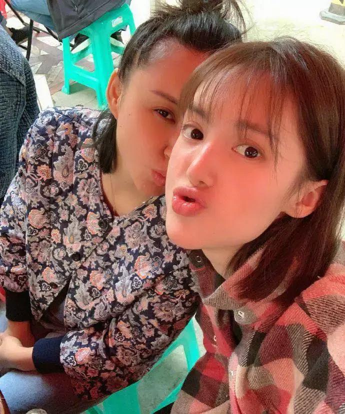 金晨和张歆艺熟吗,金晨晒多张合影为张歆艺庆生