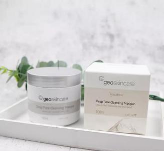 火山泥真是宝,油皮女孩的毛孔疏通剂,让贵妇霜3秒吃透锁水8倍