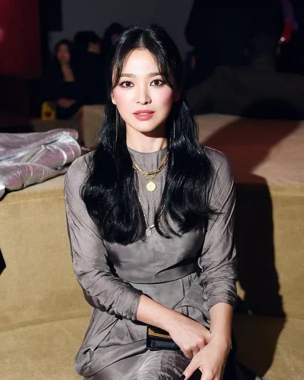 三岁的哪吒小爷有多潮？眼线腮红丸子头