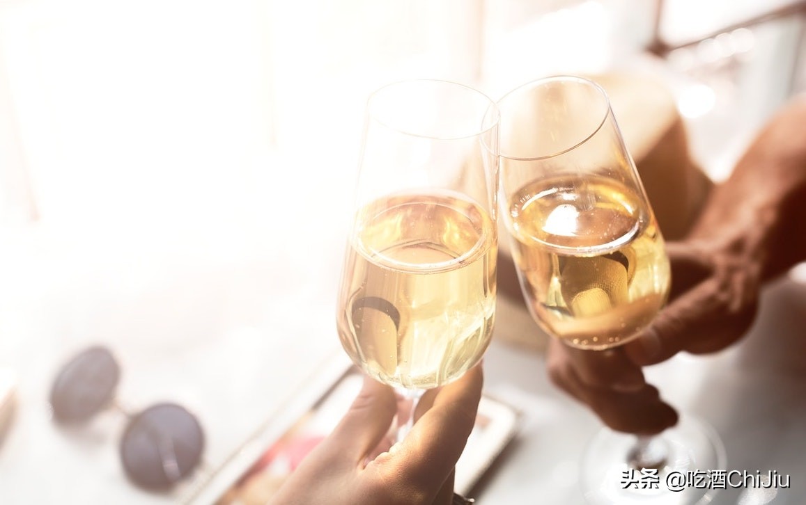 这种甜起泡酒，凭什么让中国姑娘们爱得疯狂？