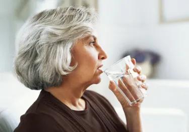 漱口水可以起到什么样的效果,漱口水有什么作用可以经常用吗