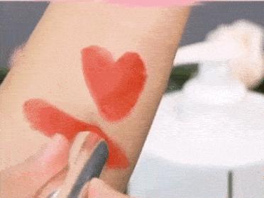 我国最“憋屈”洁面乳，明明有“香奈儿”的实力，却常被误是街货