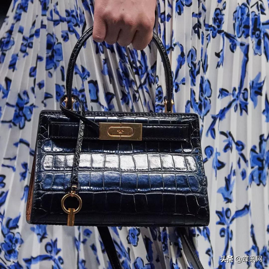 toryburch是真珍珠吗,toryburch算不算奢侈品牌