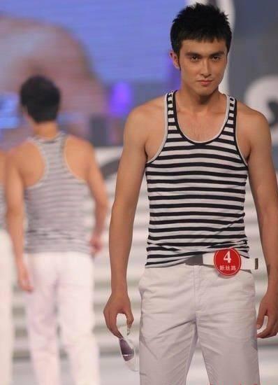 杨幂旗下艺人快递小哥,杨幂签约快递小哥