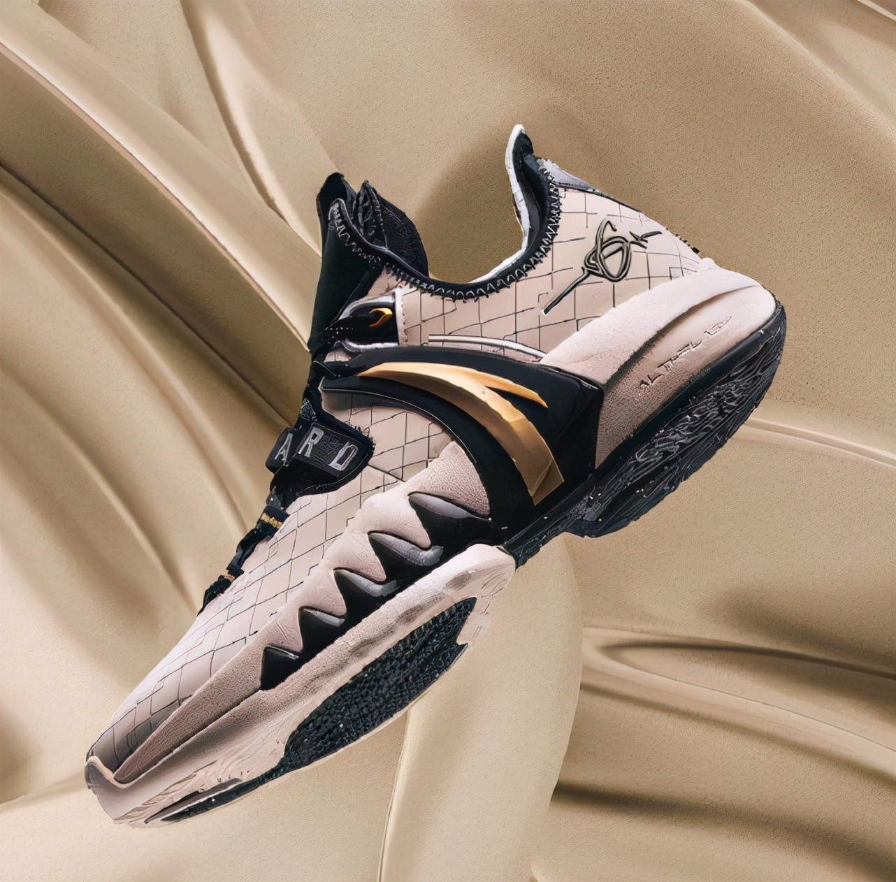 安踏海沃德七龙珠配色,海沃德3安踏