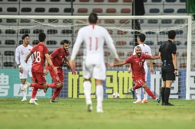 国足客场0-1负于科威特,力争出线主动权国足客场战叙利亚
