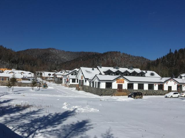 黑龙江省牡丹江市雪乡第一场大雪,雪乡迎来深秋第一场雪