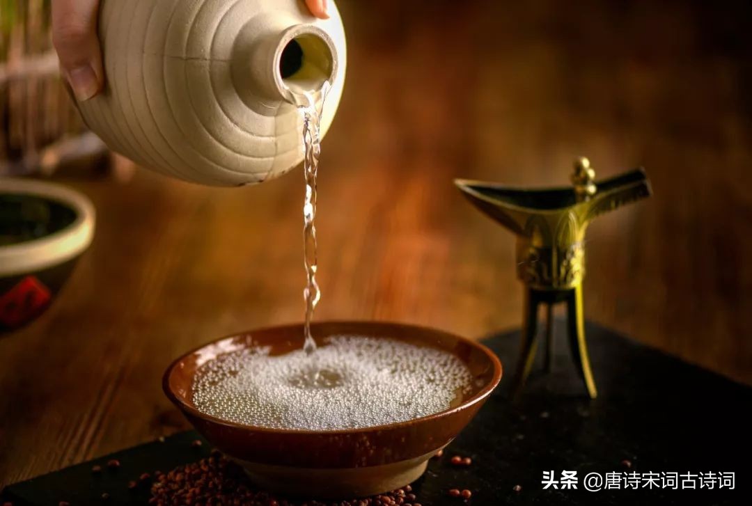 很经典的美食诗句,30首经典吃货诗词