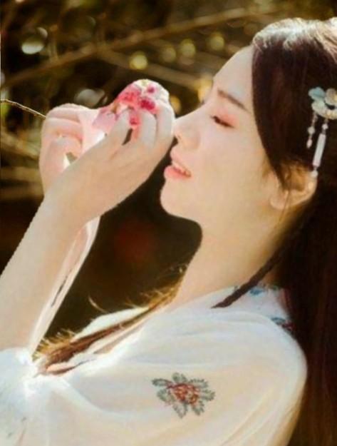 如何用美图秀秀手机版抠图教程,美图秀秀的抠图功能怎样用