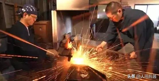 最正宗的日本刀,在仓库里找到一把日本武士刀