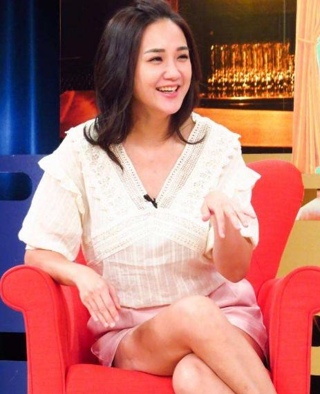 何妤玟讲述离婚过程,何妤玟现状