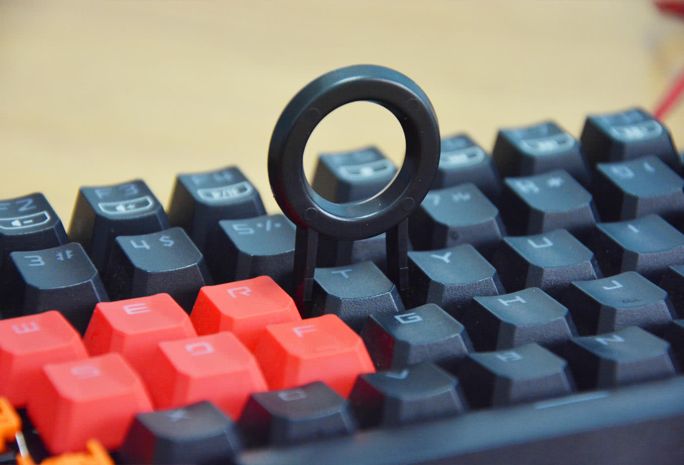 双飞燕q865光轴机械电竞键盘,双飞燕机械键盘975