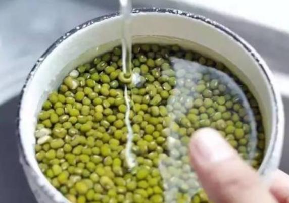 绿豆汤开花不开花的区别,绿豆汤开花和不开花的功效