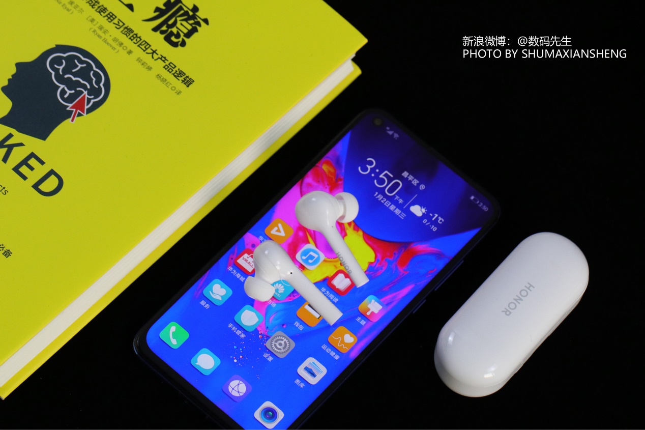 荣耀蓝牙耳机flypods3与青春版,荣耀无线耳机flypods青春版海外