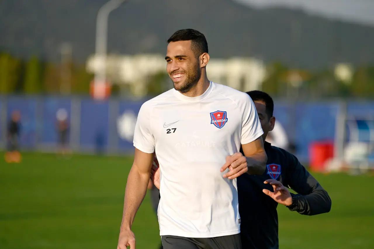 现在的重庆足球队,感谢球员的拼搏精神