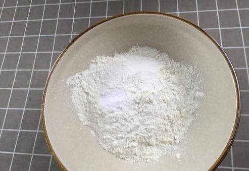 炒菜怎样放盐控制咸淡,炒菜太咸加什么会变淡