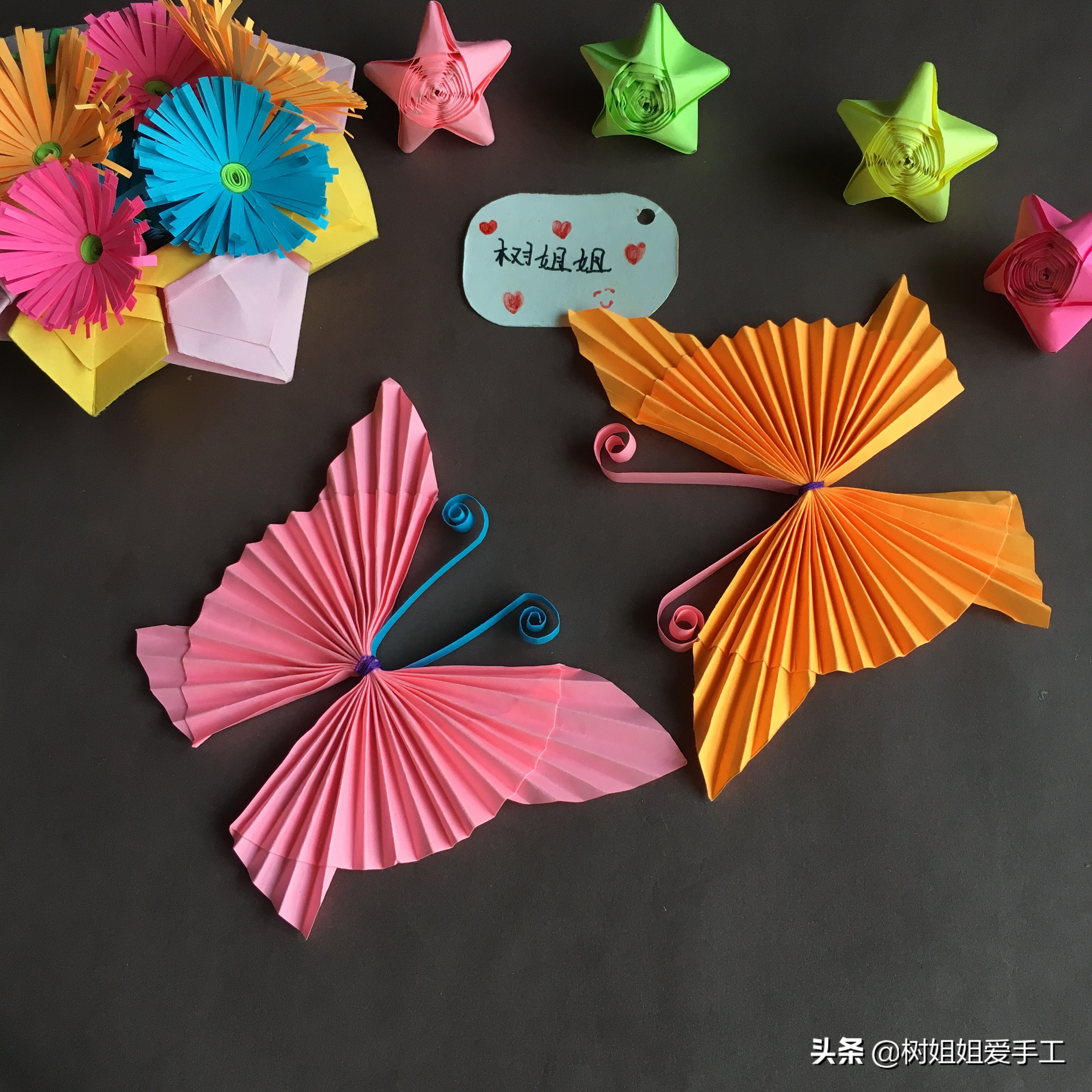 用一张正方形折纸做一个蝴蝶,动物折纸蝴蝶加讲解