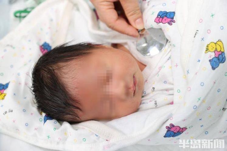 半岛聚焦丨一名弃婴近百家庭求领养！数据画像详解热线背后的妈妈梦