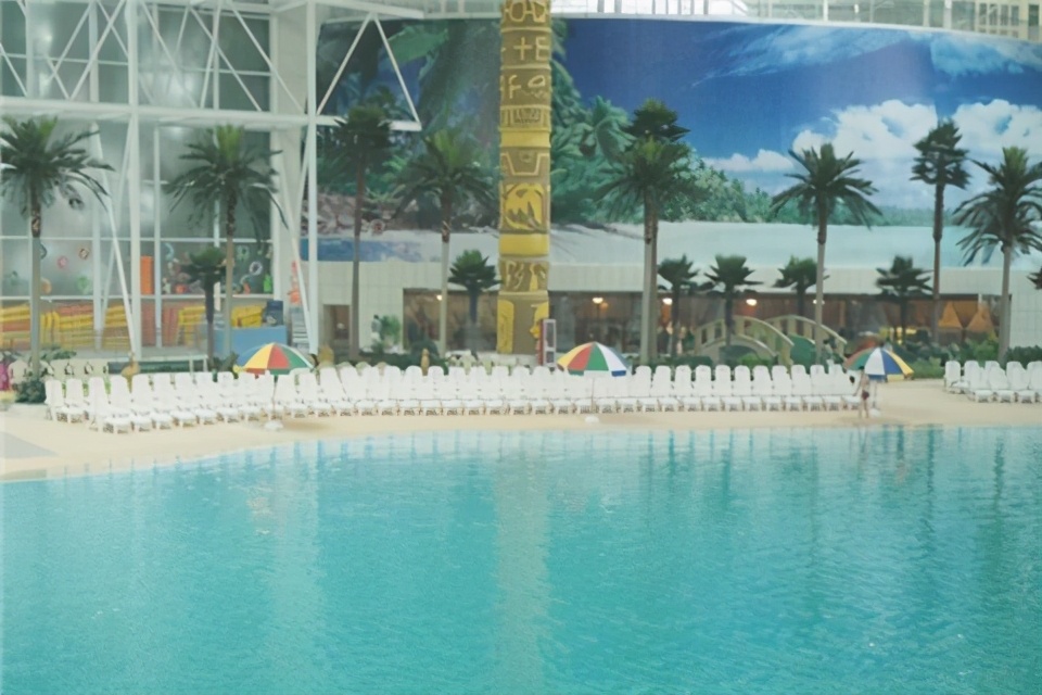 天山海世界水公园,天山海世界室内四季恒温戏水乐园