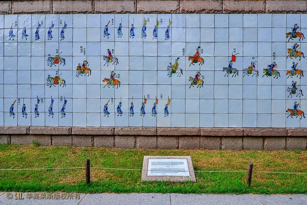 〖丈量城市〗大拆小建的「生态经济学」：清溪川