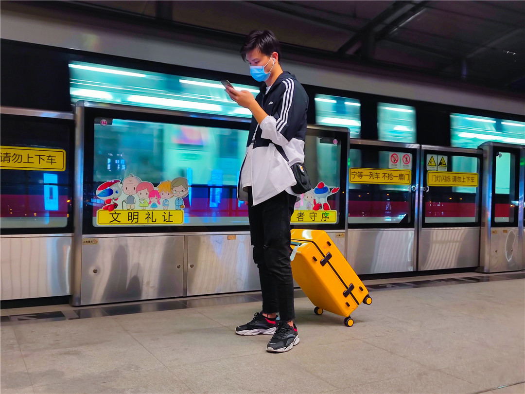 悠启eva磁吸旅行箱,悠启旅行箱