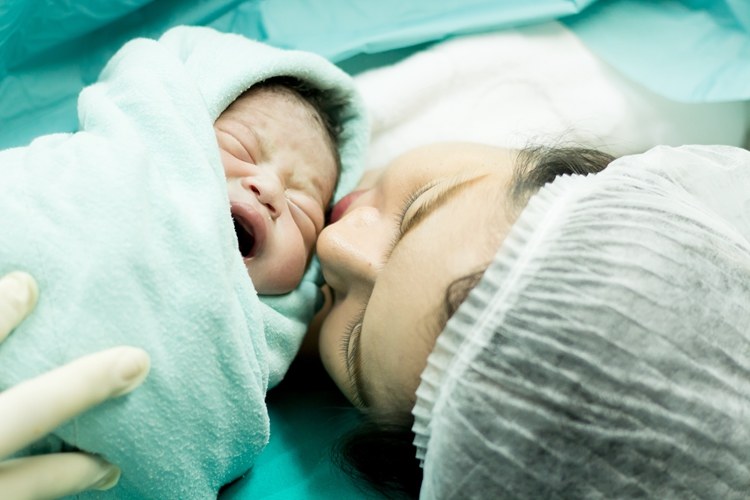 女人胸部大小与婚姻有何关系,女人的胸部对家庭基因的影响