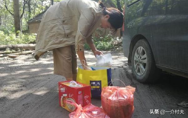 春节回家走亲戚有必要吗,农村春节走亲戚现实现象