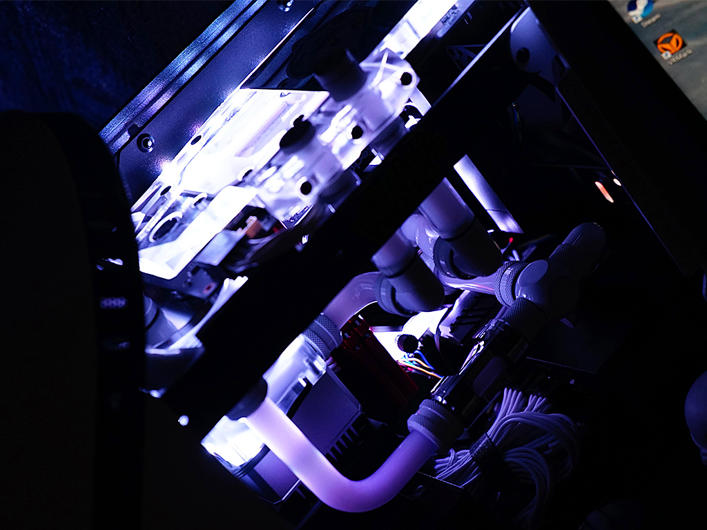 itx机箱能安装分体水冷吗,酷冷至尊itx机箱分体水冷