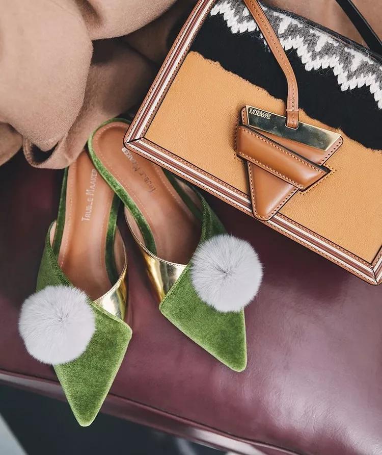 娜扎羽毛鞋子,娜扎鞋子和衣服