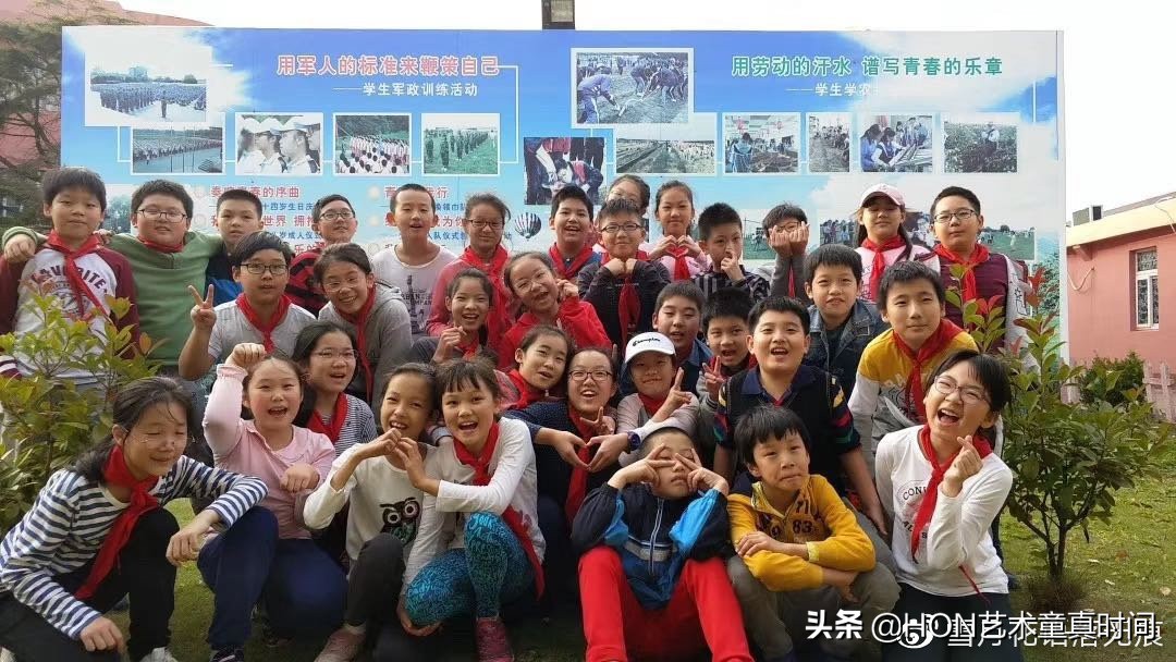 我们是时间旅行者寻找生命中的光,我们都是旅行者寻找生命中的光