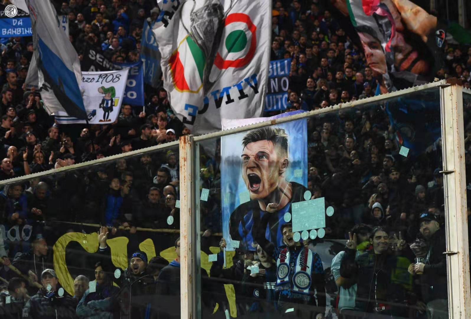 蓝黑军团宣告复兴,蓝黑军团国际米兰坐镇主场