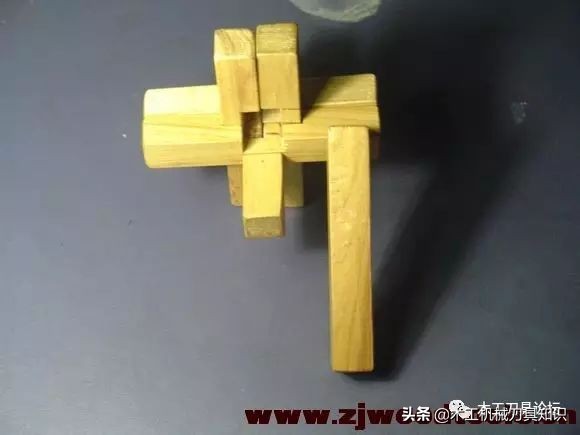 鲁班锁十角图解,鲁班锁三根拼法