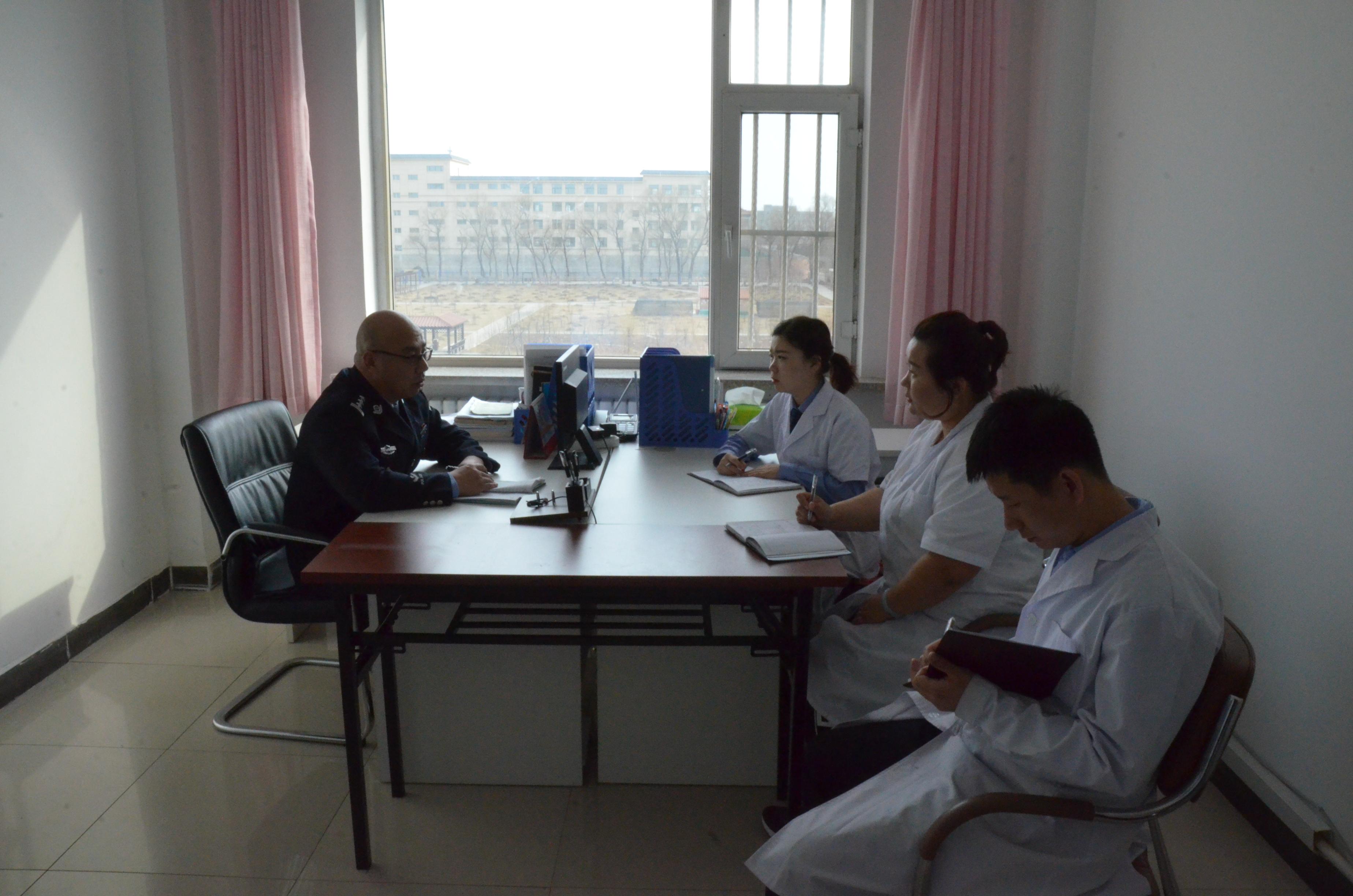 戒毒警察的一日工作,体验当戒毒警察的一天