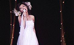 山口百惠与三浦友和同参加节目,三浦佑太郎2019年演唱会视频