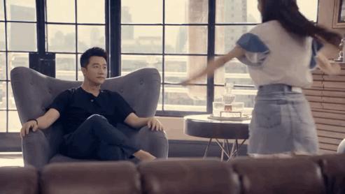 如果执着少女感、热衷话题度,佟丽娅的事业、口碑恐再难回到巅峰