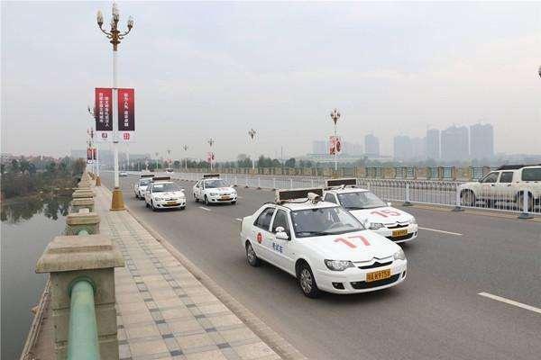 有驾照练车需要多久才能练好,每天练车1小时多久可以考到驾照